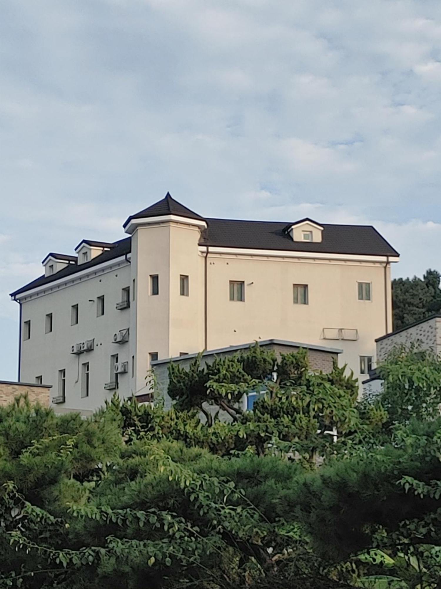 The Castle Stay Чхунчхон Екстер'єр фото